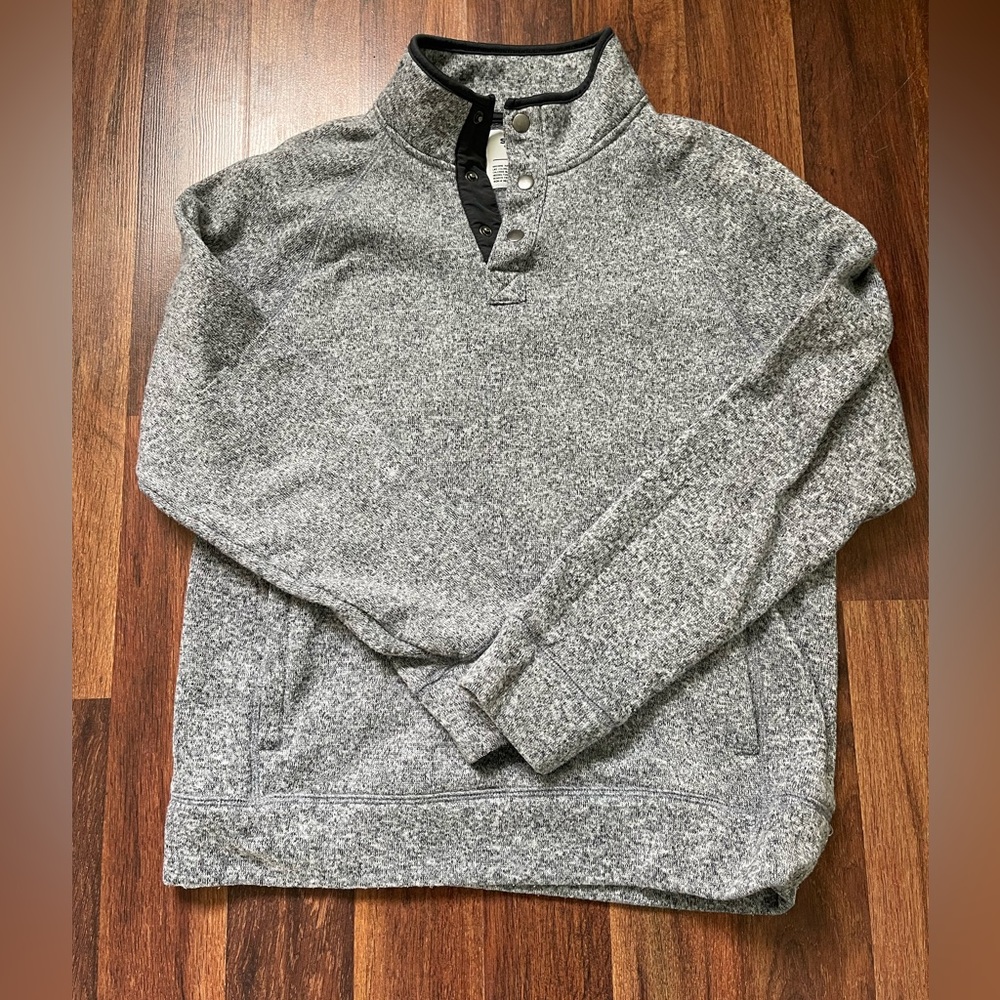 Sonoma Men's Gray Sweater. Size Large